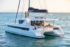 Moorings 5200 – 5 Cabin Catamaran